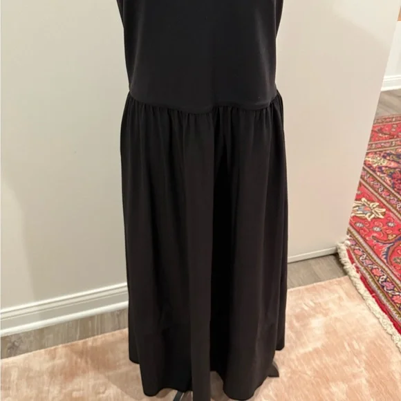 Athleta Black Elation V Neck Hybrid Dress (sz L) - Picture 9 of 9